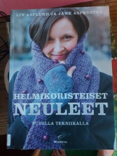 Helmikoristeiset neuleet uudella tekniikalla