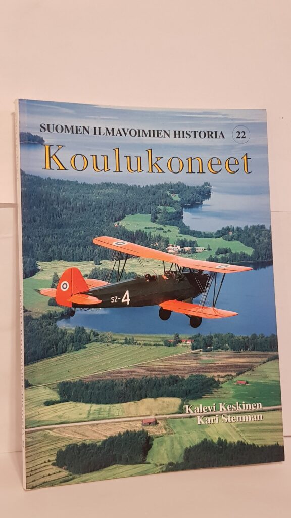 Koulukoneet - Suomen ilmavoimien historia 22