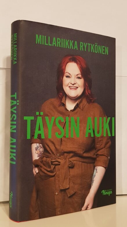 Täysin auki